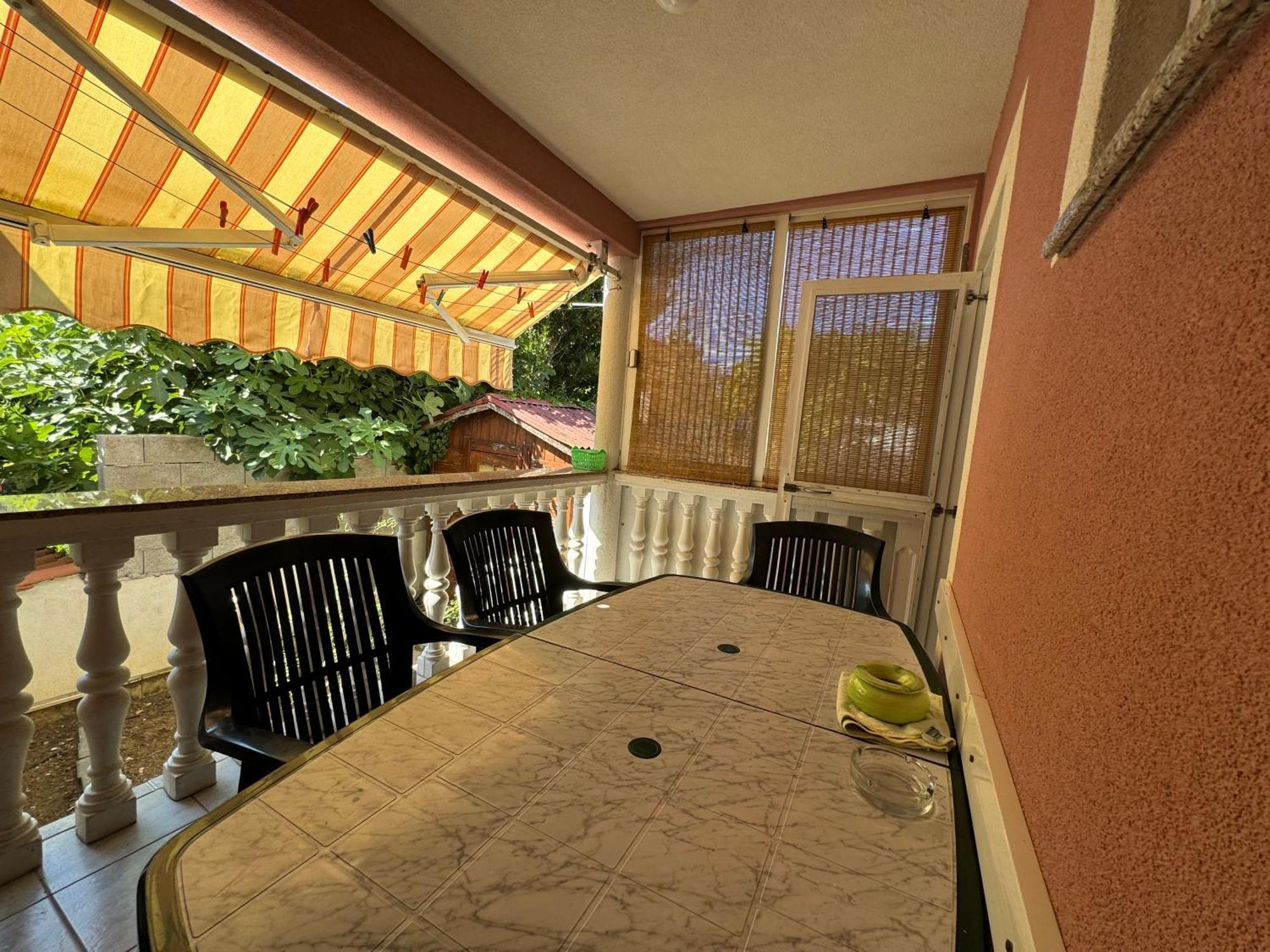 Gloria Apartment